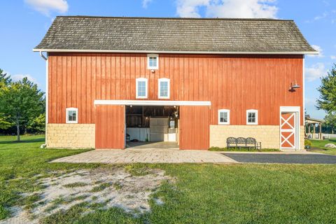 Tiny photo for 5021 Minkler Road, Yorkville, IL 60560 (MLS # 12463166)