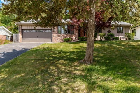 4922 Brookview Road Rockford IL 61107