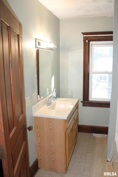 Tiny photo for 410 E NORTH Street, Cambridge, IL 61238 (MLS # QC4270076)