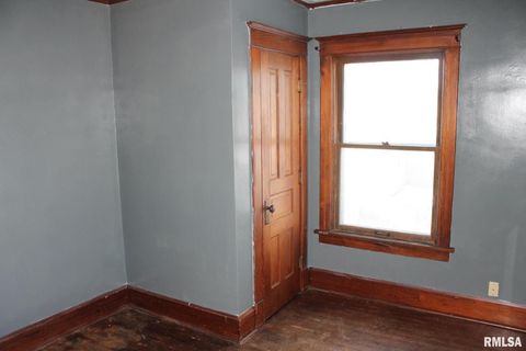 Tiny photo for 410 E NORTH Street, Cambridge, IL 61238 (MLS # QC4270076)