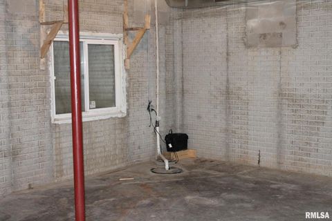 Tiny photo for 410 E NORTH Street, Cambridge, IL 61238 (MLS # QC4270076)