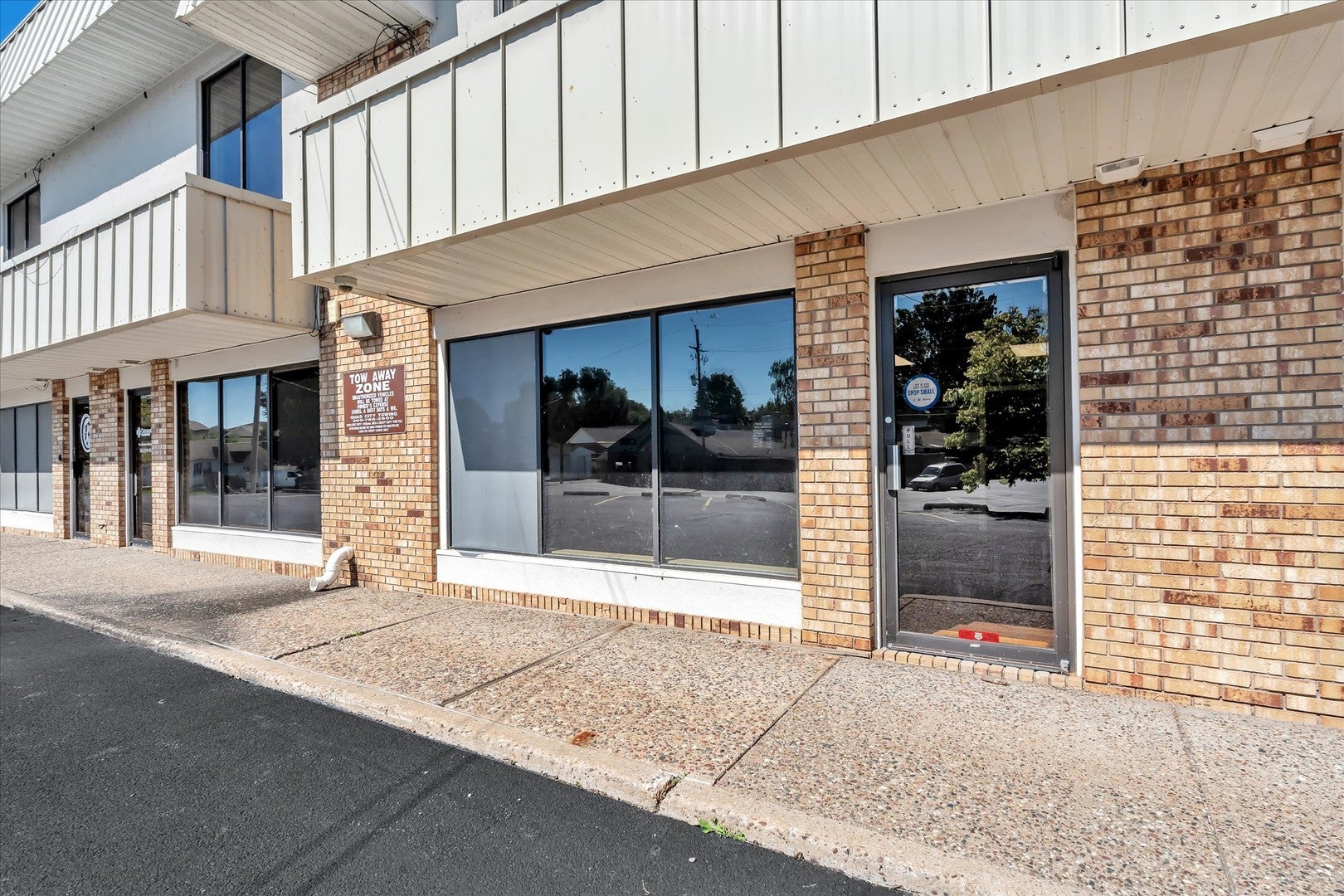 3416 BLACKHAWK Road 103