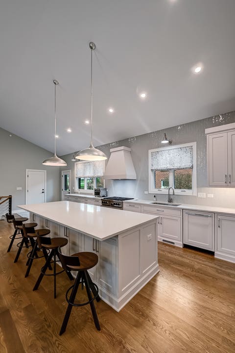 Tiny photo for 942 Acorn Avenue, Glen Ellyn, IL 60137 (MLS # 12647709)