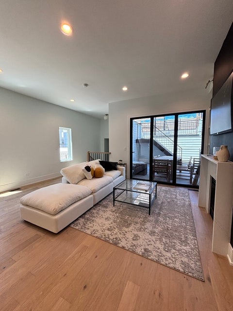 Tiny photo for 1914 N Rockwell Street, Chicago, IL 60647 (MLS # 12686543)