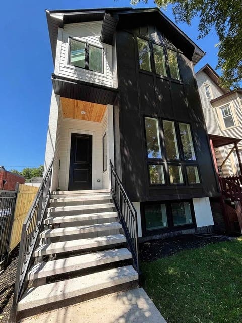 Photo of 1914 N Rockwell Street, Chicago, IL 60647 (MLS # 12686543)