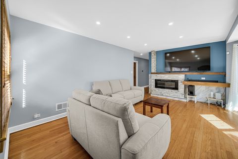 Tiny photo for 6056 W Fletcher Street, Chicago, IL 60634 (MLS # 12606130)
