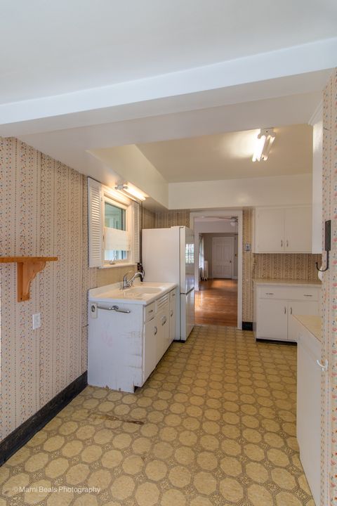 Tiny photo for 269 Shenstone Road, Riverside, IL 60546 (MLS # 12579943)