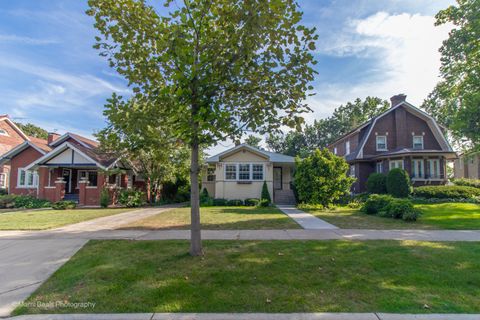 Tiny photo for 269 Shenstone Road, Riverside, IL 60546 (MLS # 12579943)