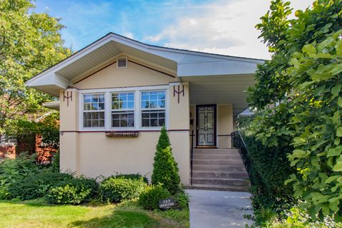 Tiny photo for 269 Shenstone Road, Riverside, IL 60546 (MLS # 12579943)