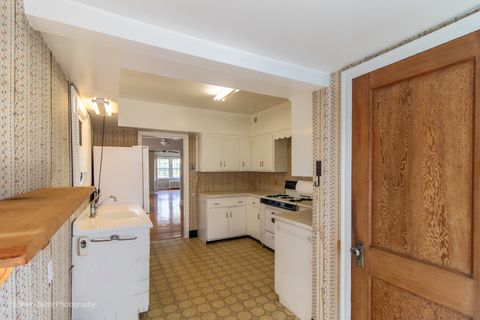 Tiny photo for 269 Shenstone Road, Riverside, IL 60546 (MLS # 12579943)