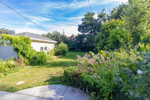 Tiny photo for 269 Shenstone Road, Riverside, IL 60546 (MLS # 12579943)