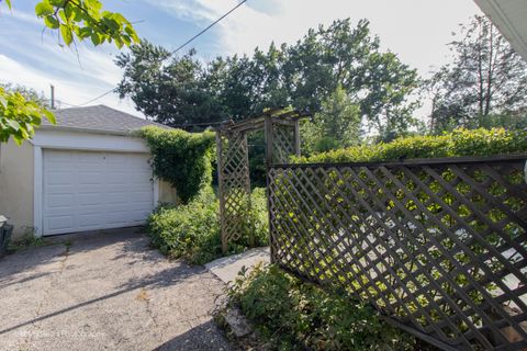 Tiny photo for 269 Shenstone Road, Riverside, IL 60546 (MLS # 12579943)