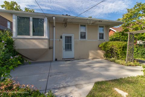 Tiny photo for 269 Shenstone Road, Riverside, IL 60546 (MLS # 12579943)