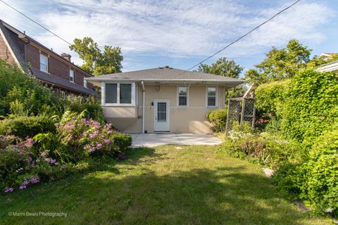 Tiny photo for 269 Shenstone Road, Riverside, IL 60546 (MLS # 12579943)