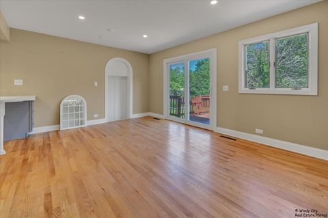 Tiny photo for 215 S Forest Avenue, Palatine, IL 60074 (MLS # 12452328)