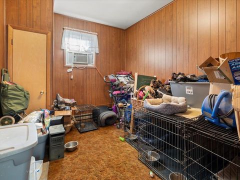 Tiny photo for 205 W Boundary Road, CrealSprng, IL 62922 (MLS # 100000075)