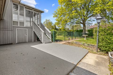 Tiny photo for 50 Kendal Road, Elk Grove Village, IL 60007 (MLS # 12366134)