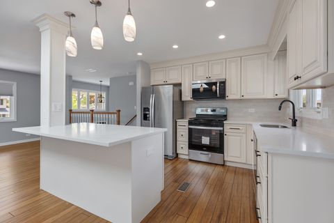 Tiny photo for 50 Kendal Road, Elk Grove Village, IL 60007 (MLS # 12366134)