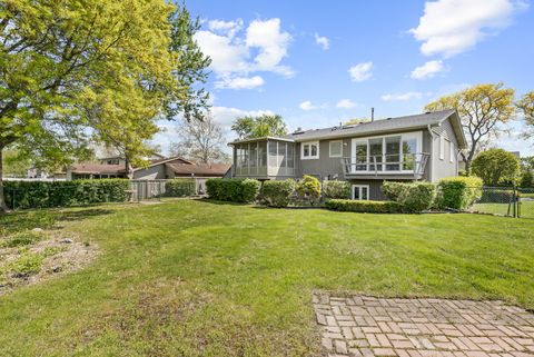 Tiny photo for 50 Kendal Road, Elk Grove Village, IL 60007 (MLS # 12366134)