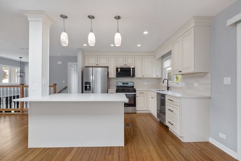 Tiny photo for 50 Kendal Road, Elk Grove Village, IL 60007 (MLS # 12366134)