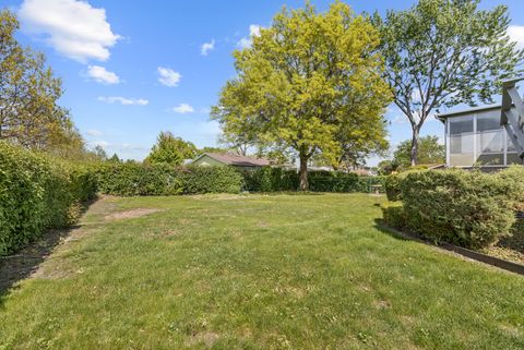 Tiny photo for 50 Kendal Road, Elk Grove Village, IL 60007 (MLS # 12366134)