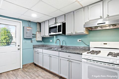 Tiny photo for 818 RUMPLE Lane, Addison, IL 60101 (MLS # 12533920)