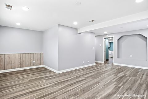 Tiny photo for 818 RUMPLE Lane, Addison, IL 60101 (MLS # 12533920)