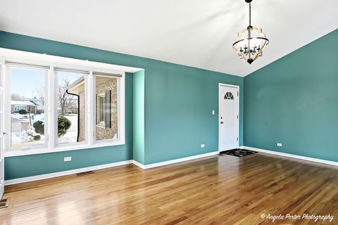 Tiny photo for 818 RUMPLE Lane, Addison, IL 60101 (MLS # 12533920)