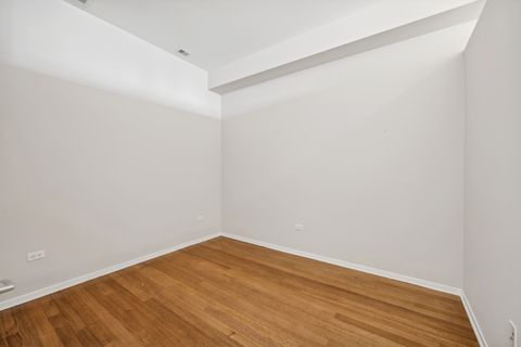 Tiny photo for 500 W SUPERIOR Street #1309, Chicago, IL 60654 (MLS # 12479470)