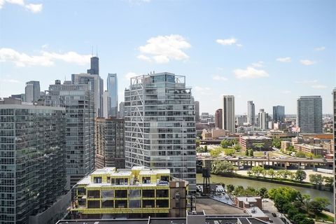 Tiny photo for 500 W SUPERIOR Street #1309, Chicago, IL 60654 (MLS # 12479470)