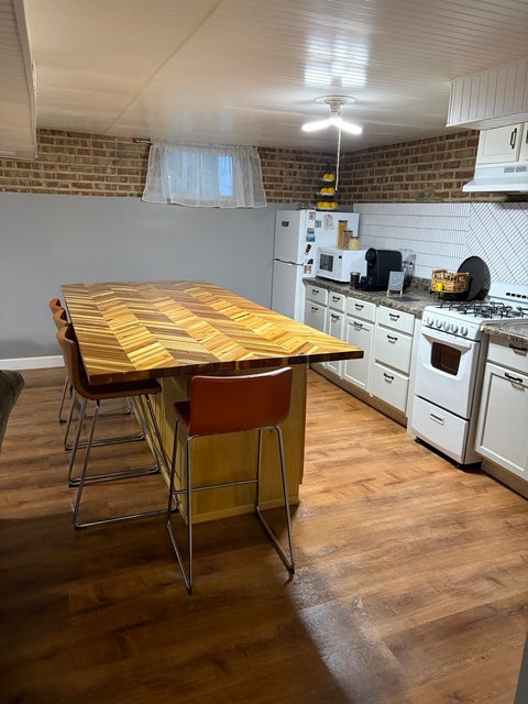Tiny photo for 109 N Laverne Avenue, Hillside, IL 60162 (MLS # 12754348)