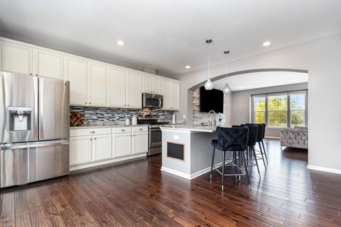 Tiny photo for 247 Bennett Drive, Carol Stream, IL 60188 (MLS # 12488401)