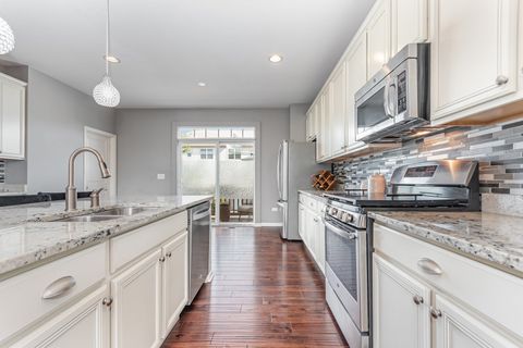 Tiny photo for 247 Bennett Drive, Carol Stream, IL 60188 (MLS # 12488401)
