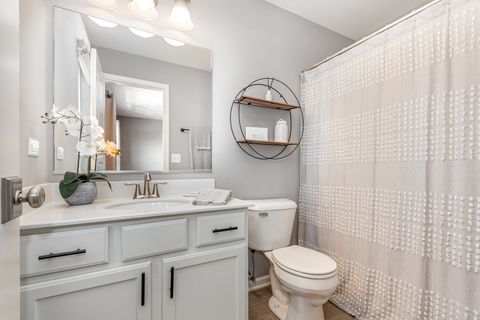 Tiny photo for 247 Bennett Drive, Carol Stream, IL 60188 (MLS # 12488401)