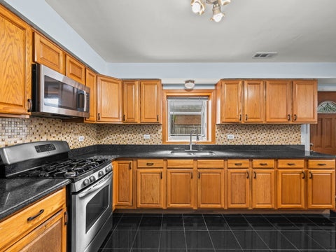 Tiny photo for 7662 Enfield Avenue, Morton Grove, IL 60053 (MLS # 12649919)