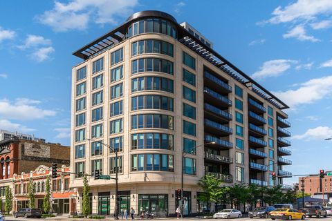 1550 N Clark Street 302 Chicago IL 60610