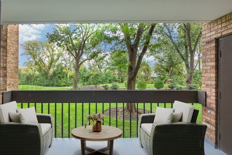 Tiny photo for 1621 Mission Hills Road #104, Northbrook, IL 60062 (MLS # 12489123)