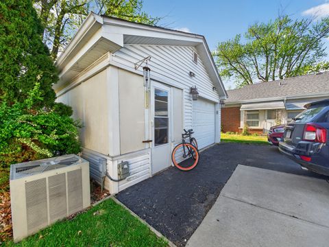 Tiny photo for 18704 Highland Avenue, Homewood, IL 60430 (MLS # 12614599)