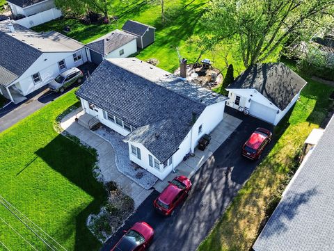 Tiny photo for 18704 Highland Avenue, Homewood, IL 60430 (MLS # 12614599)