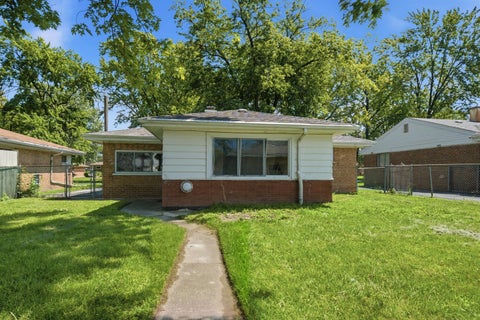 Tiny photo for 17922 Oakwood Avenue, Lansing, IL 60438 (MLS # 12710607)