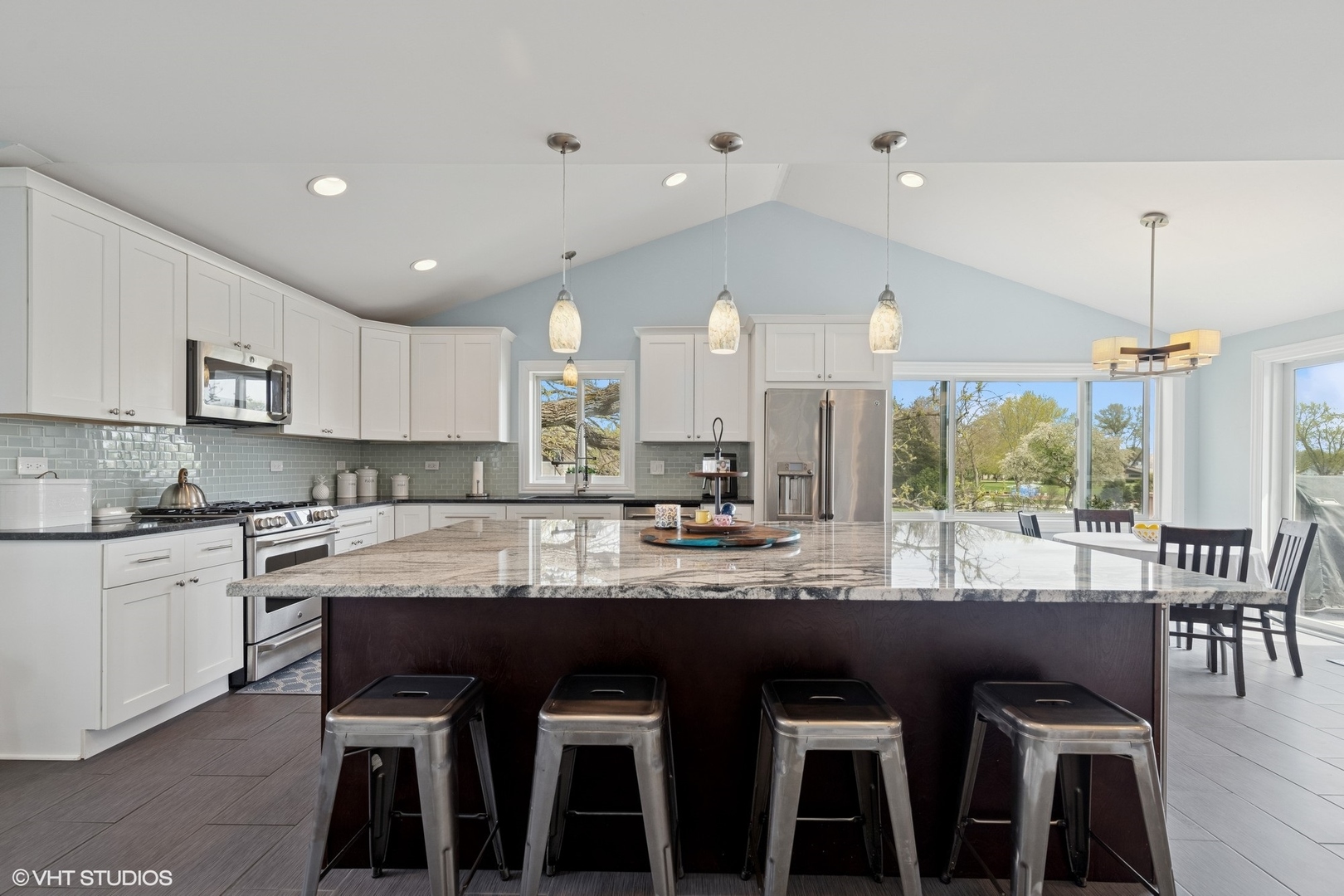 3214 Cove Court