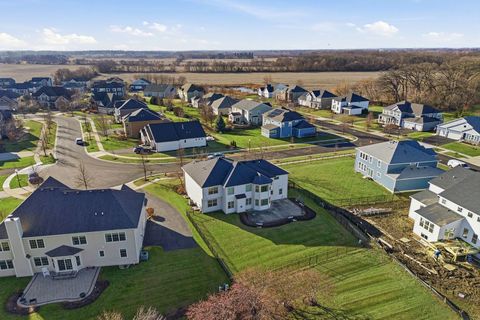 Tiny photo for Elgin, IL 60124 (MLS # 12547406)