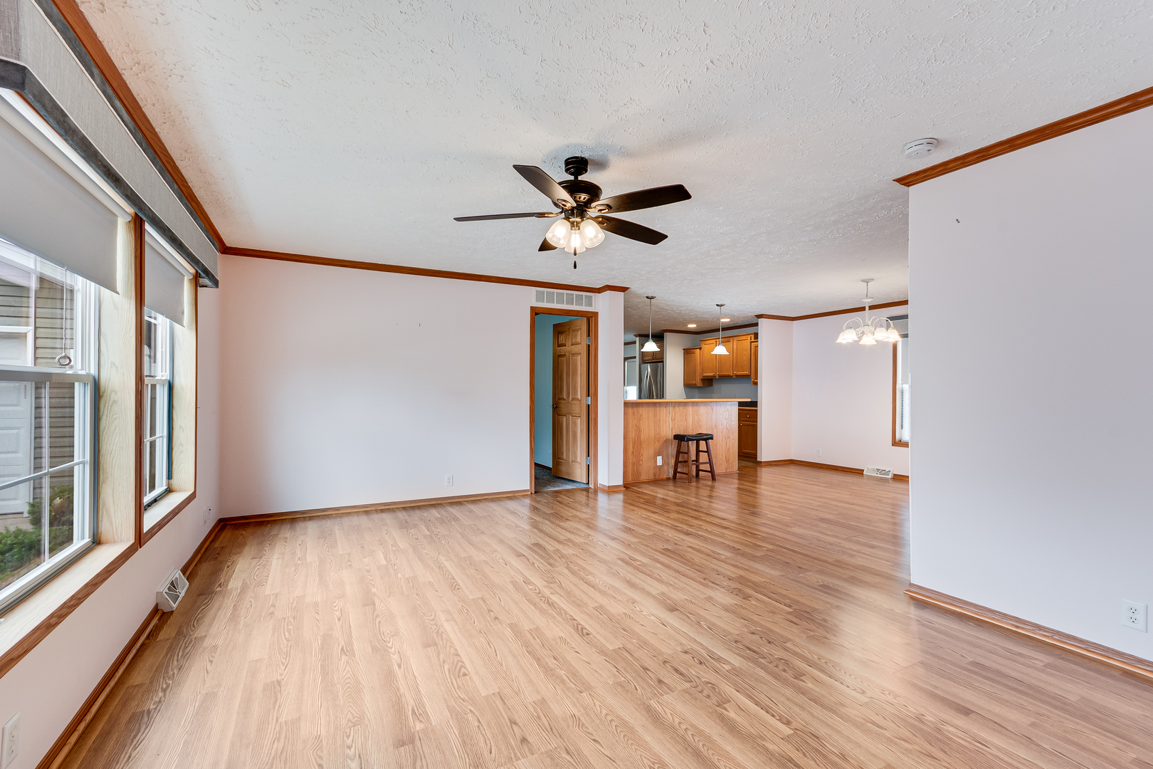 23715 W Lakepoint Drive