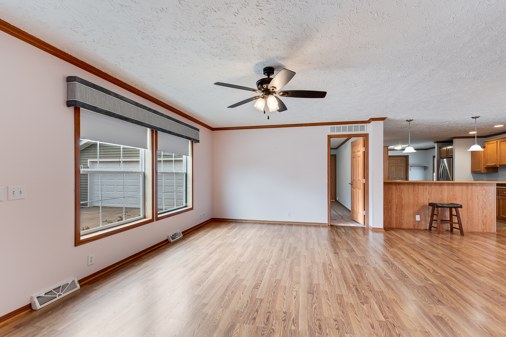 23715 W Lakepoint Drive