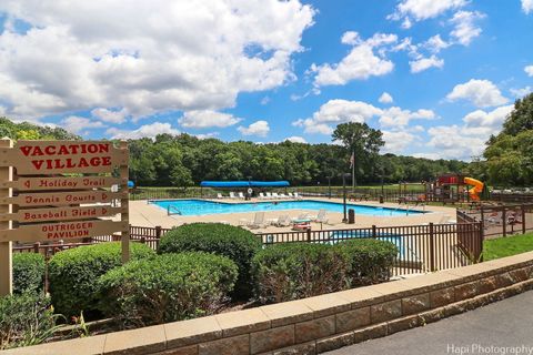 Tiny photo for 36 Bermuda Colony #6, Fox Lake, IL 60020 (MLS # 12501388)