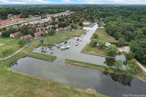 Tiny photo for 36 Bermuda Colony #6, Fox Lake, IL 60020 (MLS # 12501388)