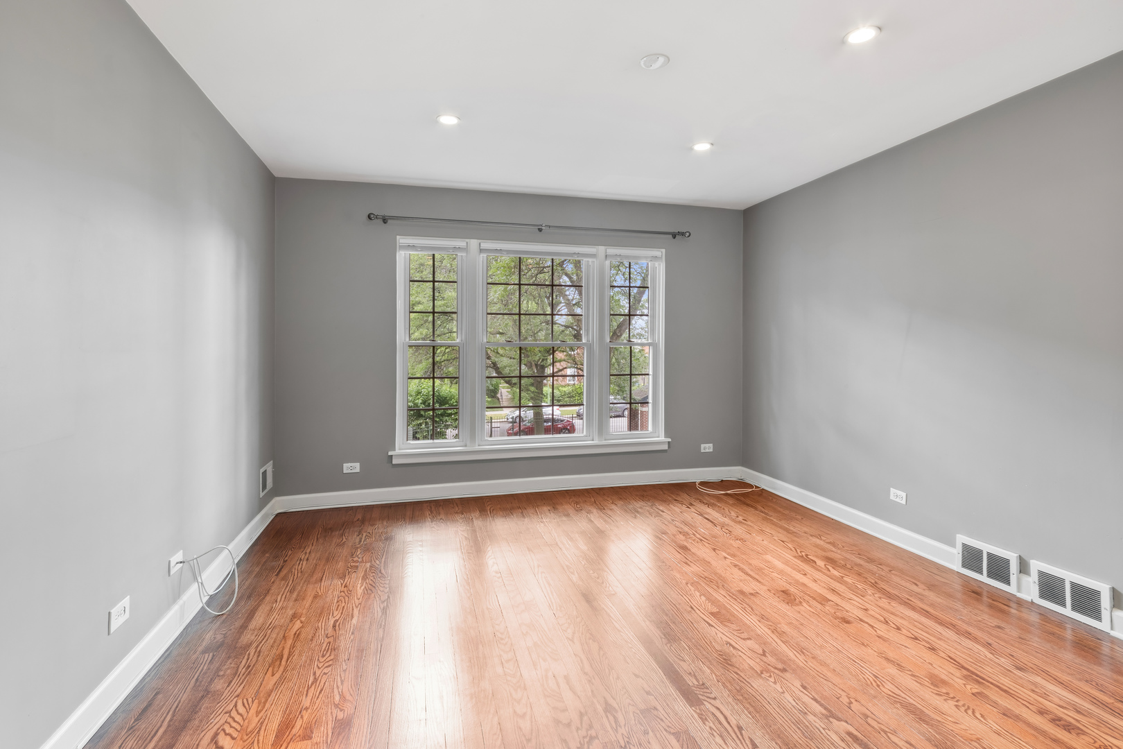 2425 W Fitch Avenue 2