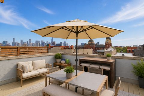 Tiny photo for 1521 W FRY Street #4, Chicago, IL 60642 (MLS # 12637579)