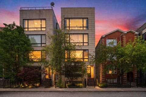 Tiny photo for 1521 W FRY Street #4, Chicago, IL 60642 (MLS # 12637579)