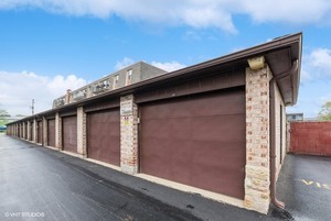 9147 S Roberts Road 205